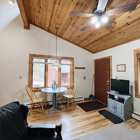 Cozy Cabin Suite Bed And Breakfast Woodland Park Exterior photo