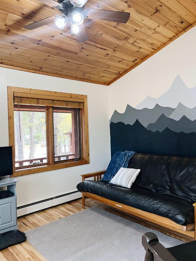 Cozy Cabin Suite Bed And Breakfast Woodland Park Exterior photo
